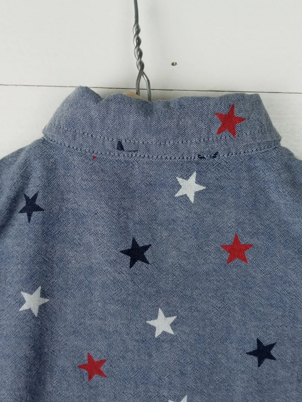 Old Navy boys size 6-12 mos chambray red white star pattern button down shirt